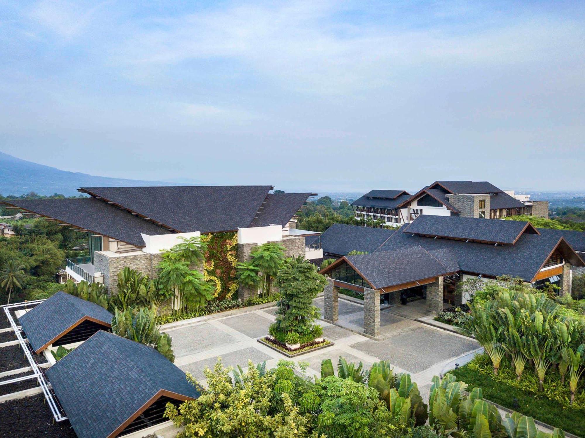 Pullman Ciawi Vimala Hills Resort Bogor Exterior photo